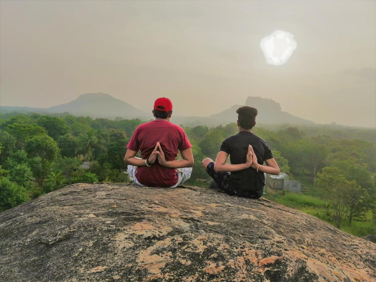 Sinhagiri Villa Sigiriya Bagian luar foto