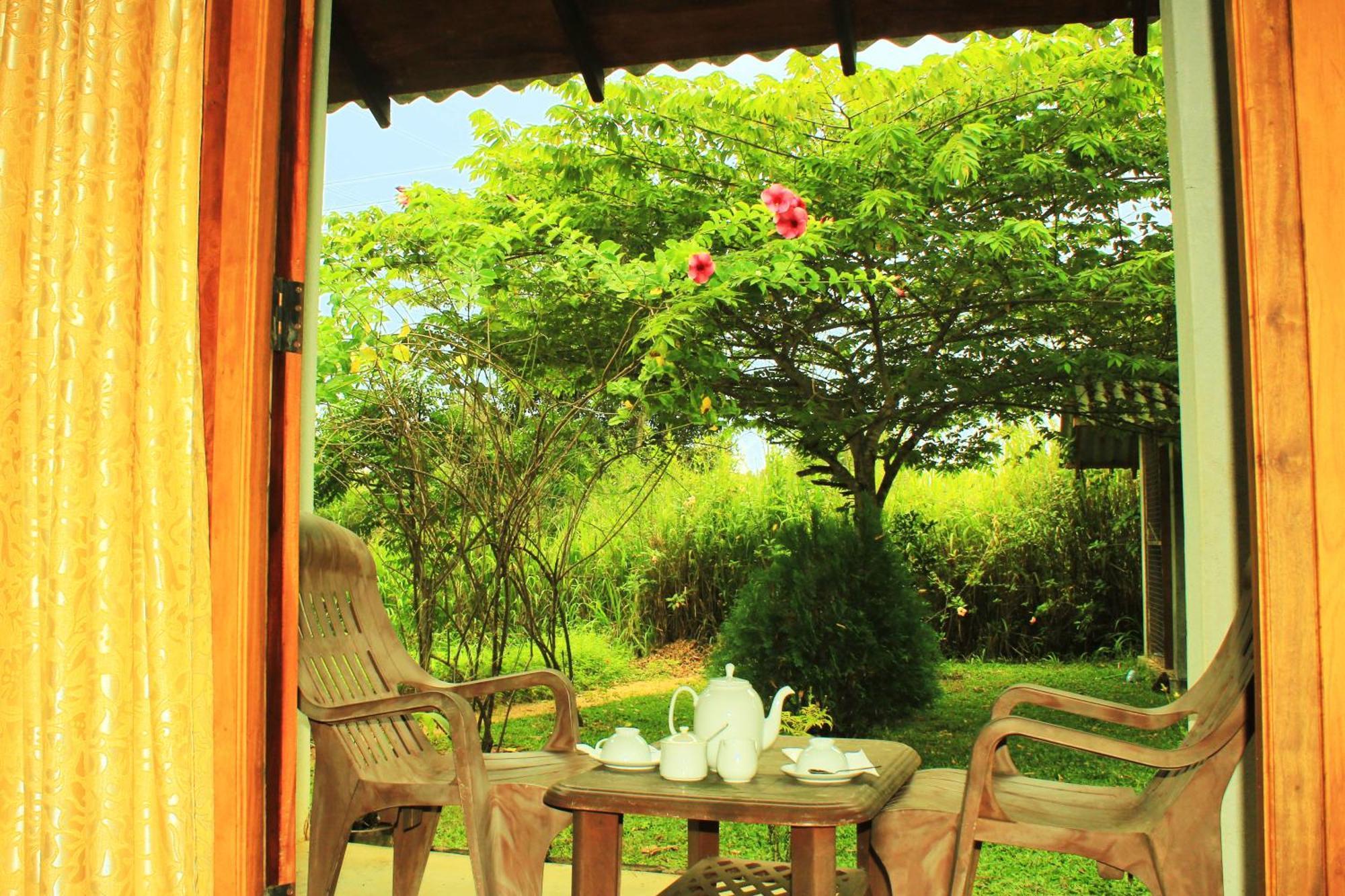 Sinhagiri Villa Sigiriya Bagian luar foto